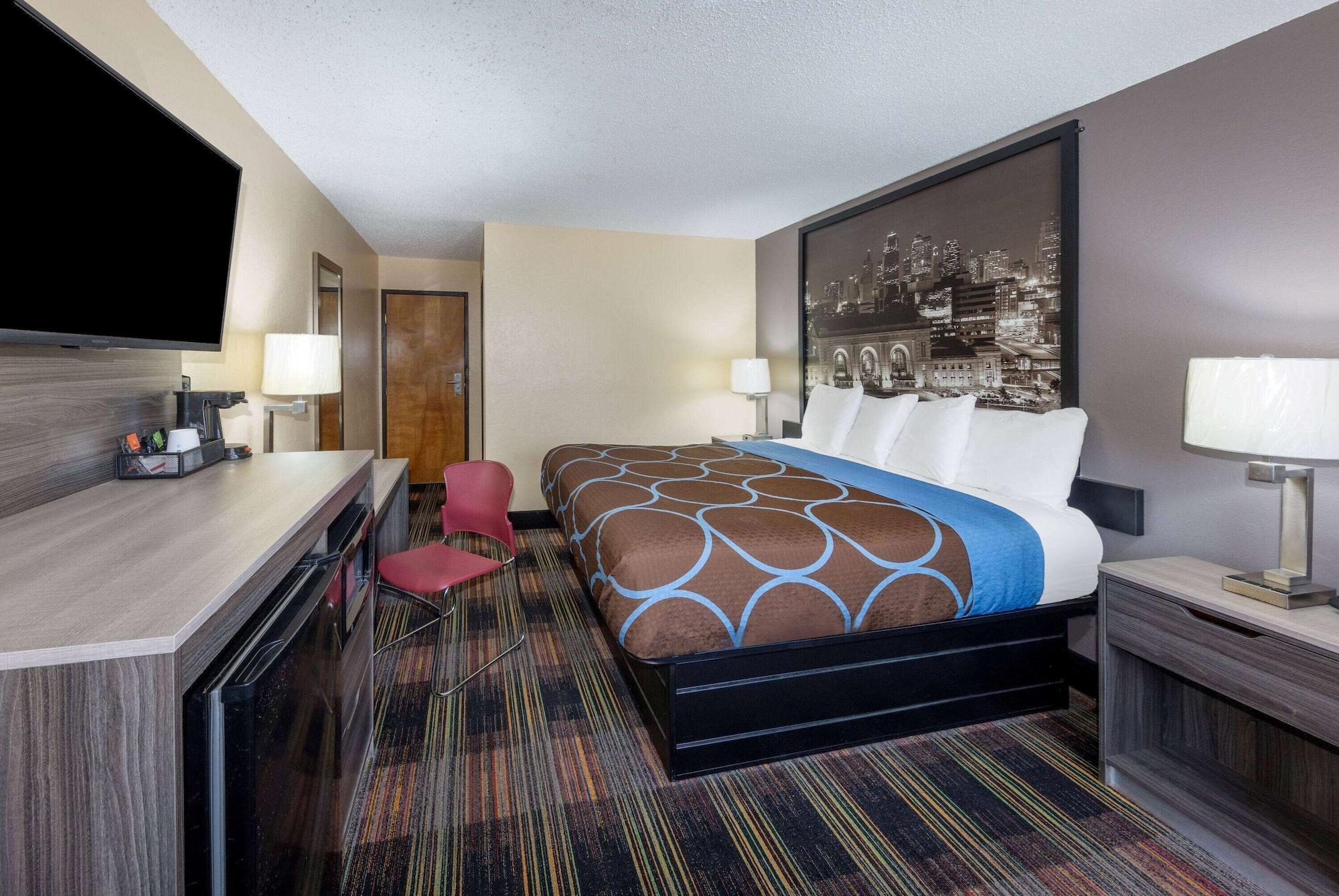 Super 8 By Wyndham Kansas City At Barry Road/Airport Екстер'єр фото