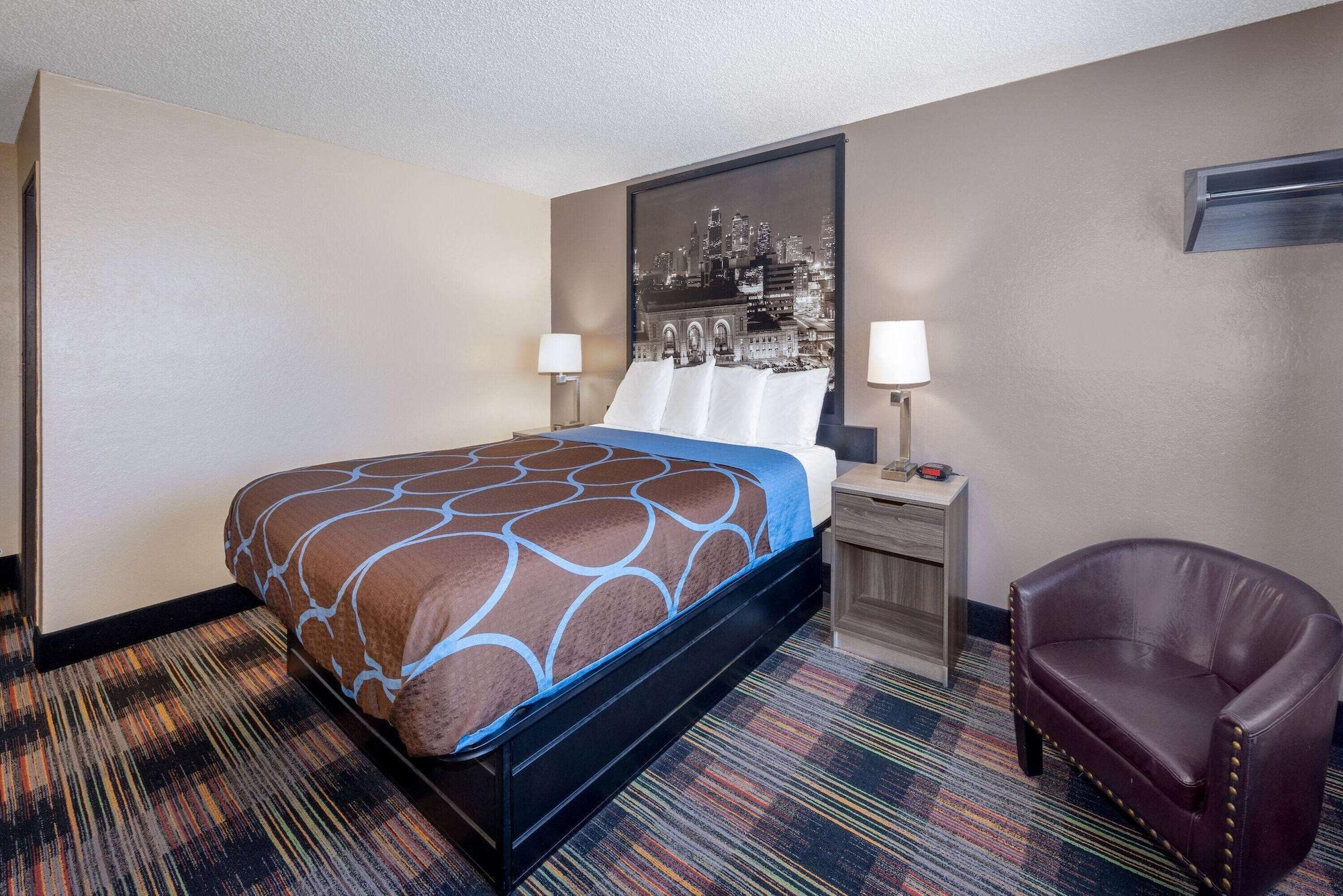 Super 8 By Wyndham Kansas City At Barry Road/Airport Екстер'єр фото