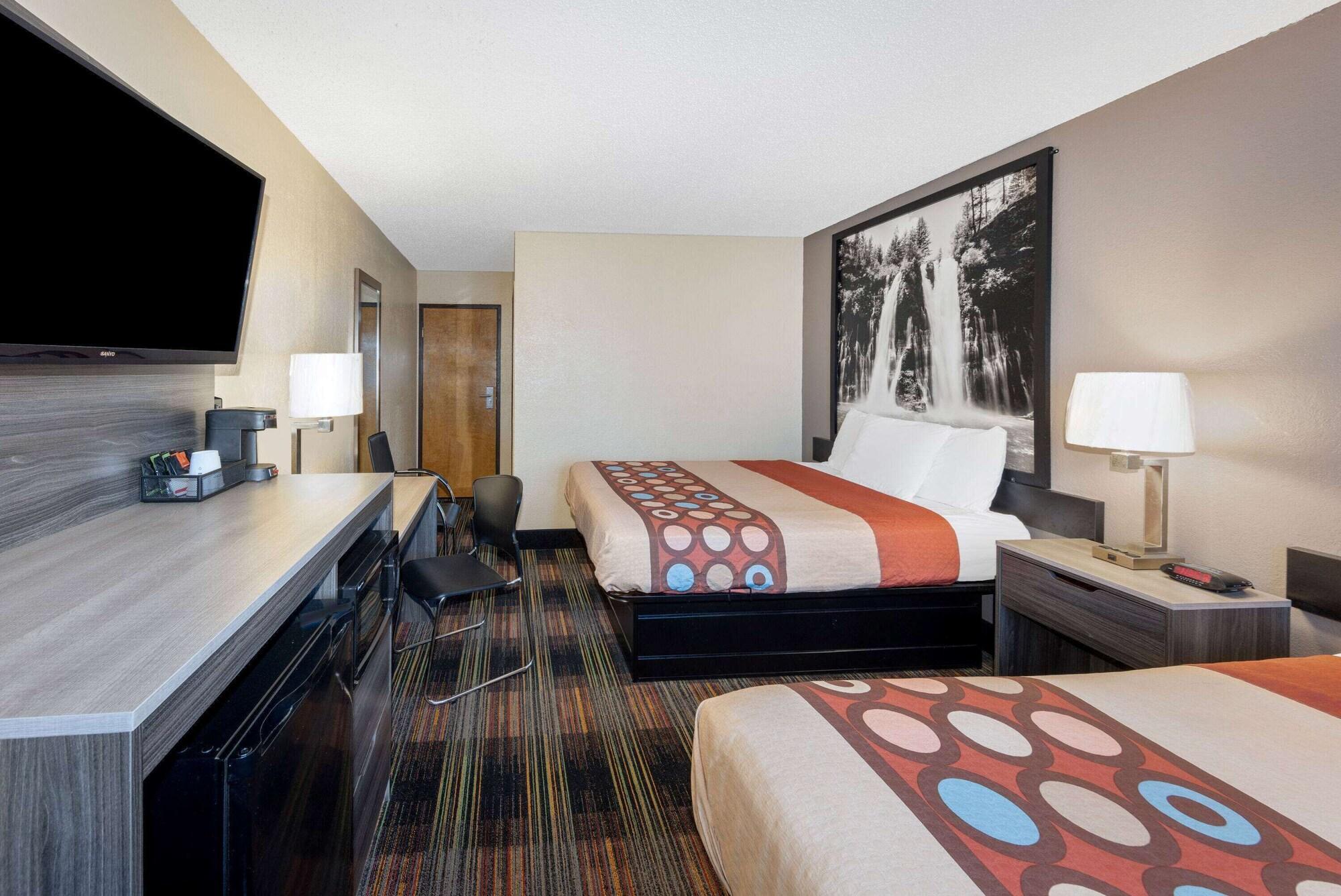 Super 8 By Wyndham Kansas City At Barry Road/Airport Екстер'єр фото