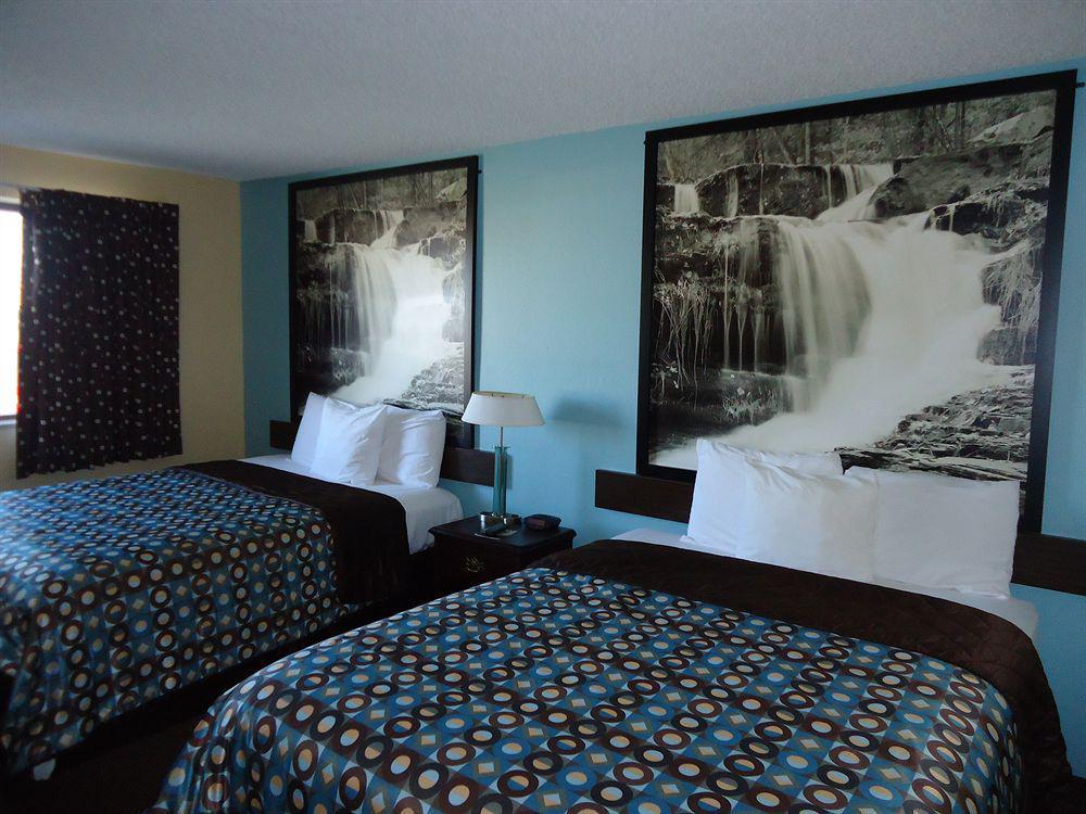 Super 8 By Wyndham Kansas City At Barry Road/Airport Екстер'єр фото